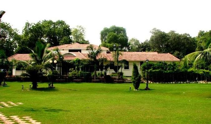Status Club Resort